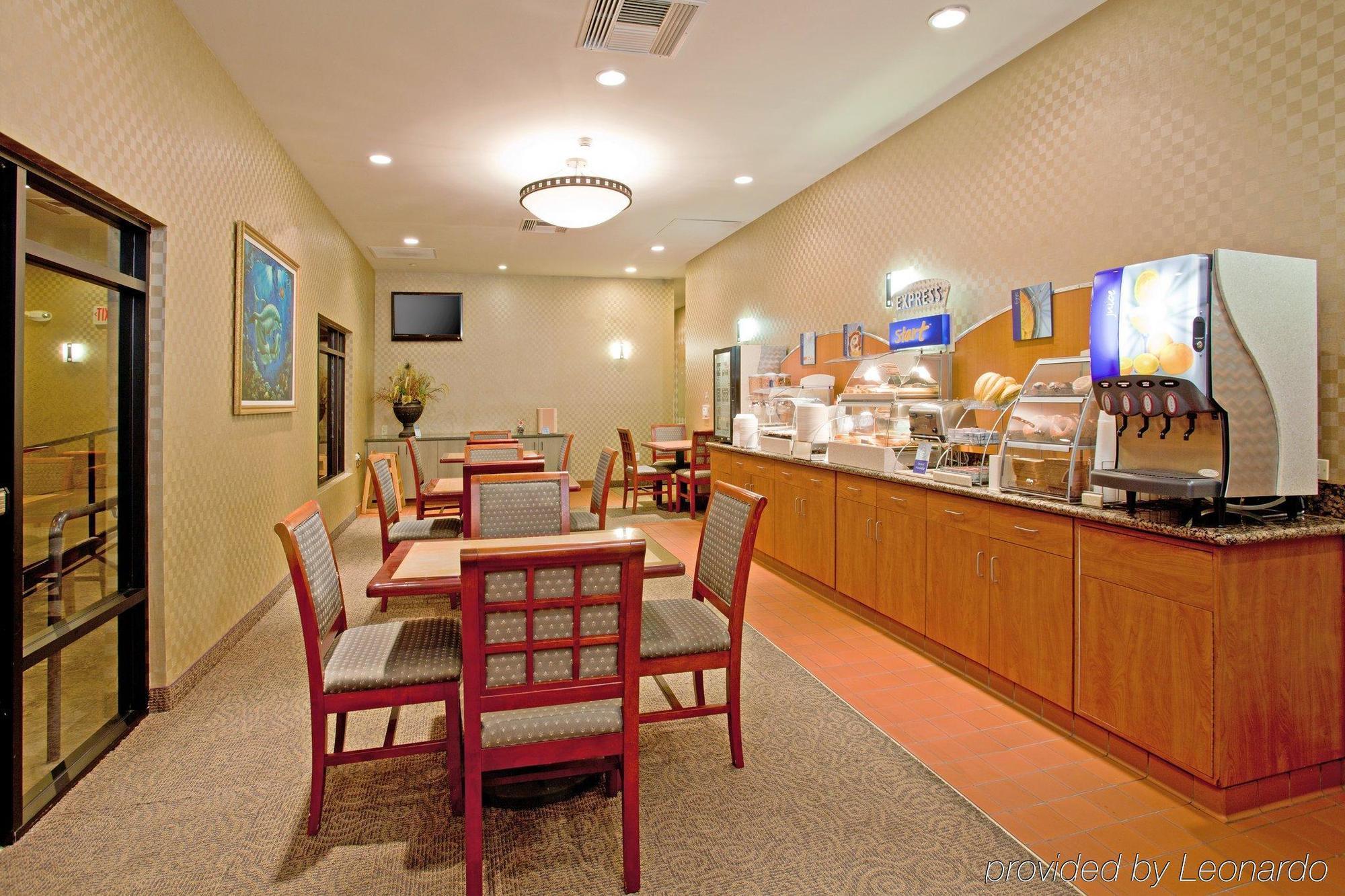 Holiday Inn Express Hotel & Suites Ventura Harbor By Ihg Restoran gambar